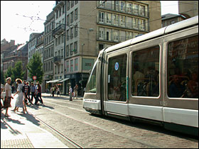 Letbanevogn i Strasbourg, Frankrig d. 21.08.2002
Foto: Helge Bay